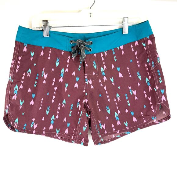 Patagonia Maroon Arrow Women's Swim Athletic Board Shorts Size 6 - Picture 1 of 5